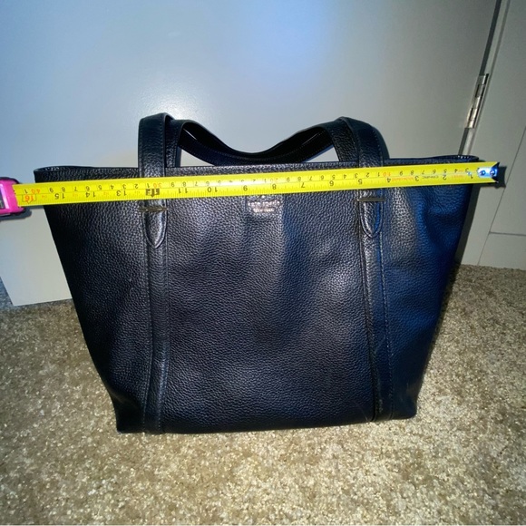 Classic Black Leather Kate Spade Tote Bag - Picture 13 of 14